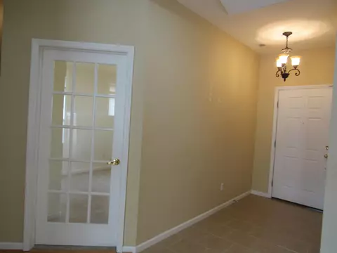 Entry Way - 5 Claire Ct #5, Circleville, OH 43113 photo 2 of 2