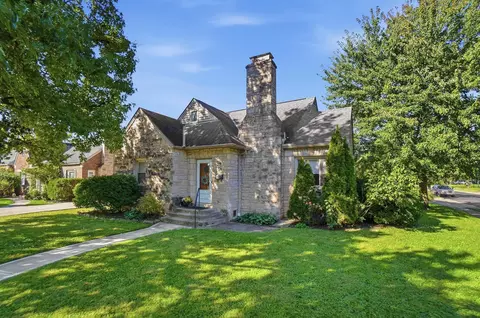 559 Enfield Rd, Columbus, OH 43209
