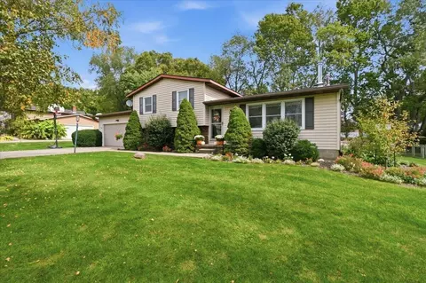 6 Susan St, Fredericktown, OH 43019