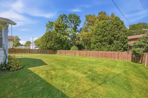 Exterior - 742 Hartford Dr, Springfield, OH 45503 photo 12 of 13
