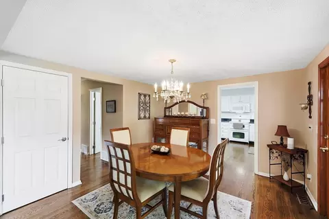 Dining - 742 Hartford Dr, Springfield, OH 45503 photo 1 of 4