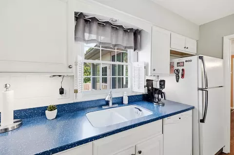 Kitchen - 742 Hartford Dr, Springfield, OH 45503 photo 3 of 3