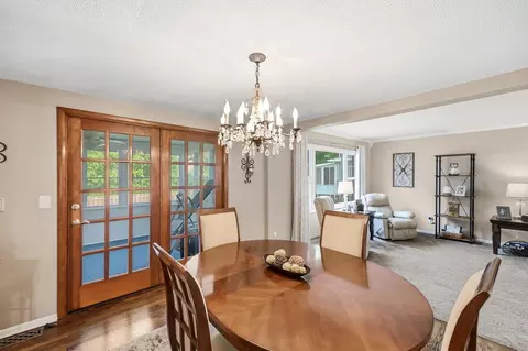Dining - 742 Hartford Dr, Springfield, OH 45503 photo 2 of 4