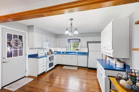 Kitchen - 742 Hartford Dr, Springfield, OH 45503 photo 1 of 3