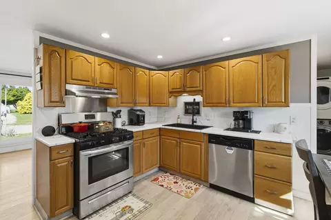 Kitchen - 305 Meadow Dr, Circleville, OH 43113 photo 2 of 2