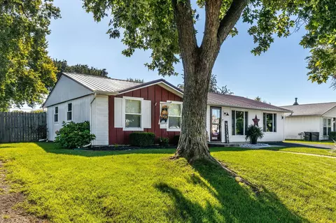 Other - 305 Meadow Dr, Circleville, OH 43113 photo 1 of 9