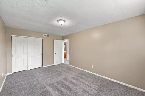 Bedroom - 5449 Timberlake Cir, Orient, OH 43146 photo 5 of 5