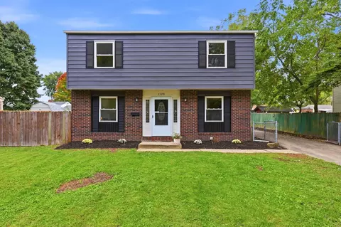 3328 Everson Rd E, Columbus, OH 43232