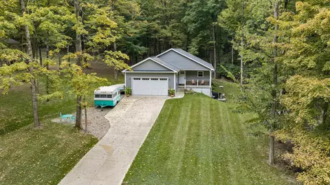 714 Crestrose Dr, Howard, OH 43028