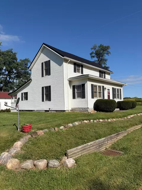 635 State Route 674 N, Ashville, OH 43103