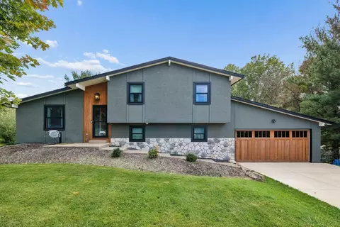 44 North Ct, Thornville, OH 43076