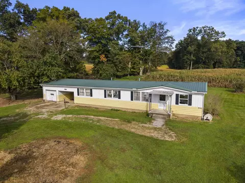19371 Chapel Rd, Danville, OH 43014