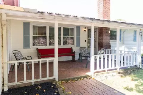 Exterior - 21455 Mccoy Rd, Circleville, OH 43113 photo 3 of 18