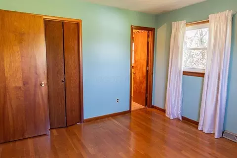 Bedroom - 21455 Mccoy Rd, Circleville, OH 43113 photo 4 of 8