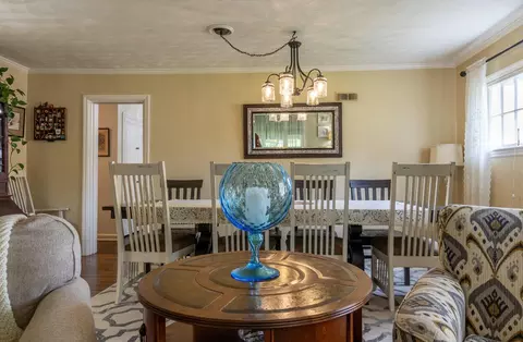 Dining - 623 E 5th Ave, Lancaster, OH 43130 photo 1 of 3