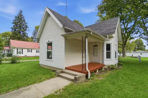 111 Maple St, Belle Center, OH 43310