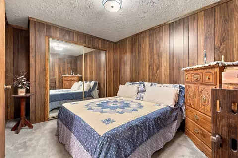 Bedroom - 34199 Keller Rd, Logan, OH 43138 photo 5 of 5