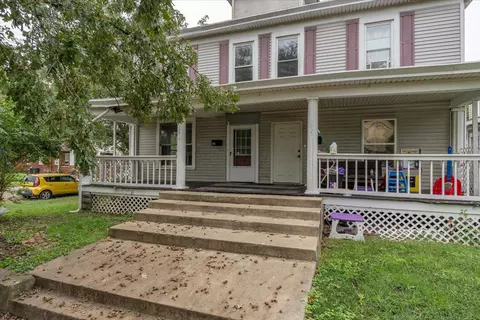 130 W Temple St, Washington Court House, OH 43160