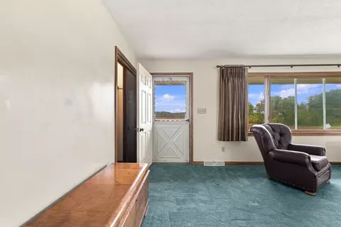 Entry Way - 2464 Lees Rd, Newark, OH 43055 photo 1 of 1