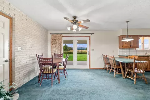 Dining - 2464 Lees Rd, Newark, OH 43055 photo 1 of 1