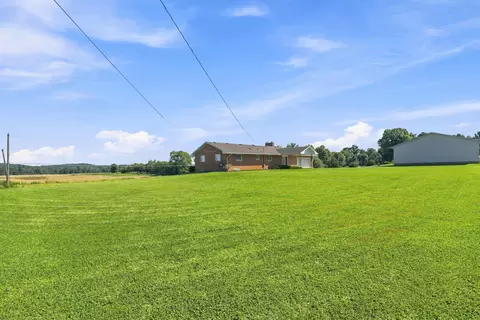 Exterior - 2464 Lees Rd, Newark, OH 43055 photo 11 of 11