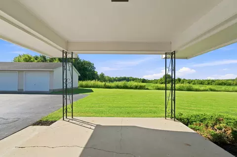 Exterior - 2464 Lees Rd, Newark, OH 43055 photo 8 of 11