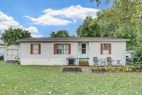 125 Woodfield Pl, South Bloomfield, OH 43103