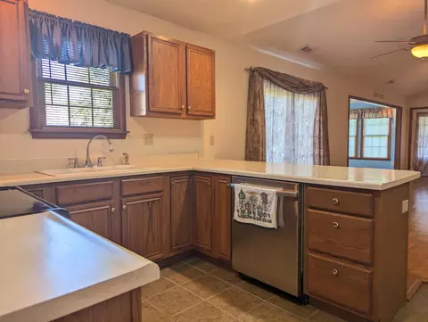 Kitchen - 1940 Shady Oak Ct, Springfield, OH 45502 photo 2 of 3