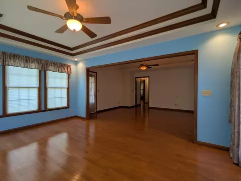 Living - 1940 Shady Oak Ct, Springfield, OH 45502 photo 5 of 5