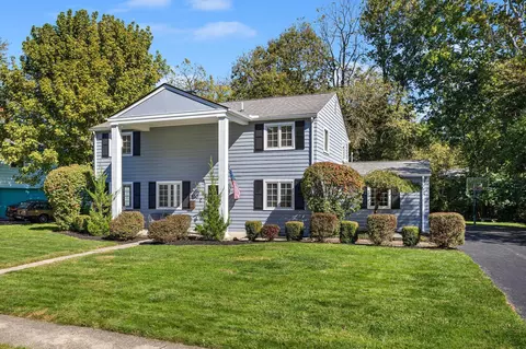 630 Seabury Dr, Worthington, OH 43085
