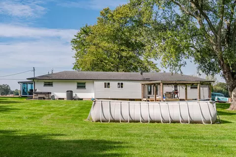 Exterior - 5730 Old Clifton Rd, Springfield, OH 45502 photo 11 of 17