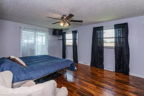 Bedroom - 5730 Old Clifton Rd, Springfield, OH 45502 photo 4 of 6