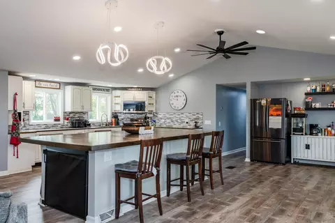 Kitchen - 5730 Old Clifton Rd, Springfield, OH 45502 photo 2 of 5