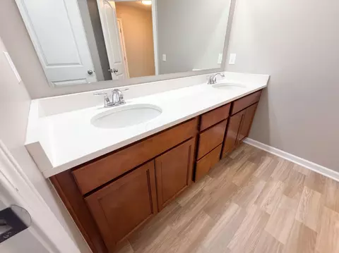 Bath - 324 Silver Fox Way, Delaware, OH 43015 photo 4 of 20