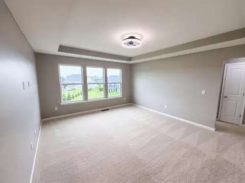 Bedroom - 324 Silver Fox Way, Delaware, OH 43015 photo 2 of 12
