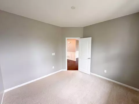 Bedroom - 324 Silver Fox Way, Delaware, OH 43015 photo 12 of 12
