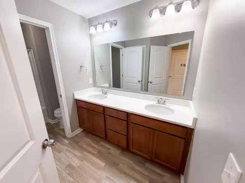 Bath - 324 Silver Fox Way, Delaware, OH 43015 photo 1 of 20