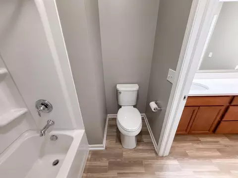 Bath - 324 Silver Fox Way, Delaware, OH 43015 photo 6 of 20