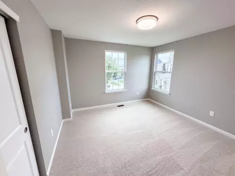 Bedroom - 324 Silver Fox Way, Delaware, OH 43015 photo 6 of 12