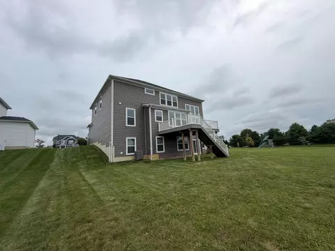 Exterior - 324 Silver Fox Way, Delaware, OH 43015 photo 7 of 7