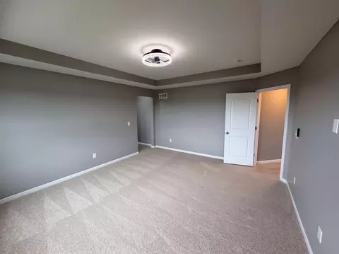 Bedroom - 324 Silver Fox Way, Delaware, OH 43015 photo 8 of 12