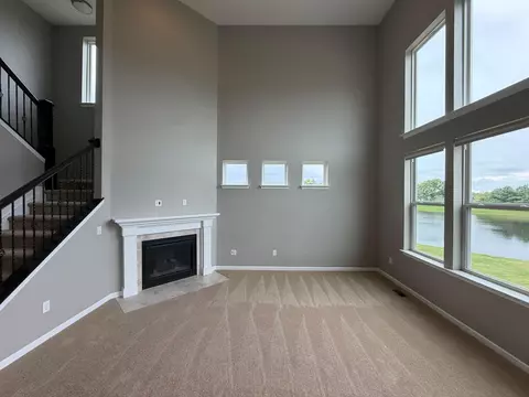 Living - 324 Silver Fox Way, Delaware, OH 43015 photo 3 of 5
