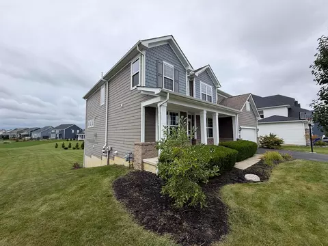 Exterior - 324 Silver Fox Way, Delaware, OH 43015 photo 5 of 7