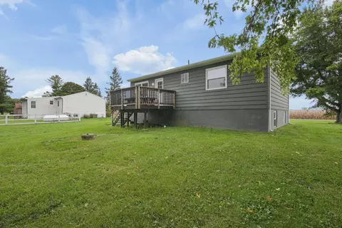 Exterior - 10547 Creamer Rd, Orient, OH 43146 photo 7 of 11