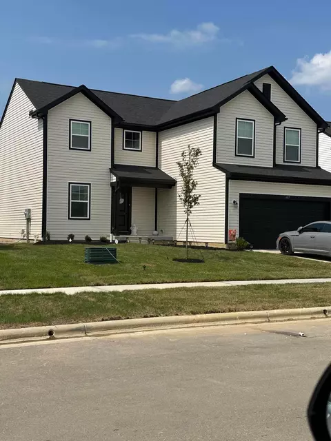 407 Lukes Cir, London, OH 43140