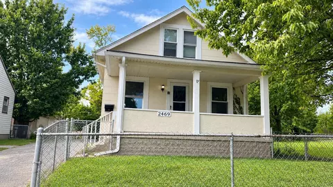 2469 Pontiac St, Columbus, OH 43211