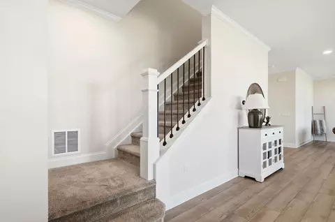 Entry Way - 39 Bluestone Ln, Delaware, OH 43015 photo 4 of 7