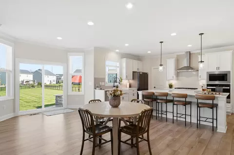 Dining - 39 Bluestone Ln, Delaware, OH 43015 photo 2 of 3