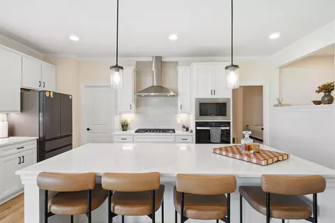 Kitchen - 39 Bluestone Ln, Delaware, OH 43015 photo 1 of 12