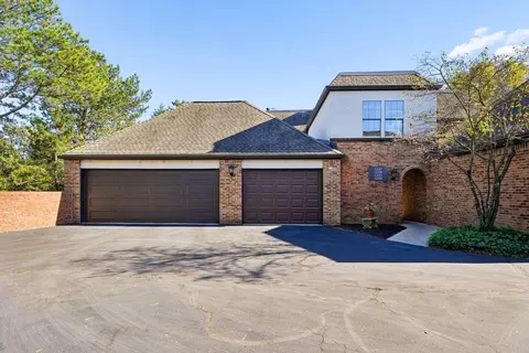 1221 Fountaine Dr, Columbus, OH 43221
